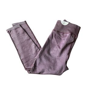 OFFLINE by Aerie 7/8 High Waisted Seamless Macrame Leggings Size Large NWT